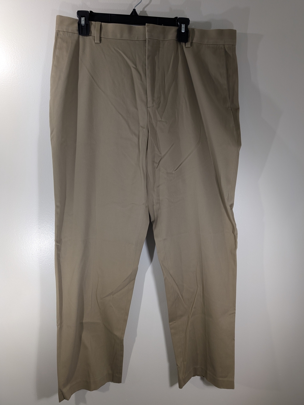 Men's Kirkland Signature Classic Khaki Pants Beige/Tan 38 X 32